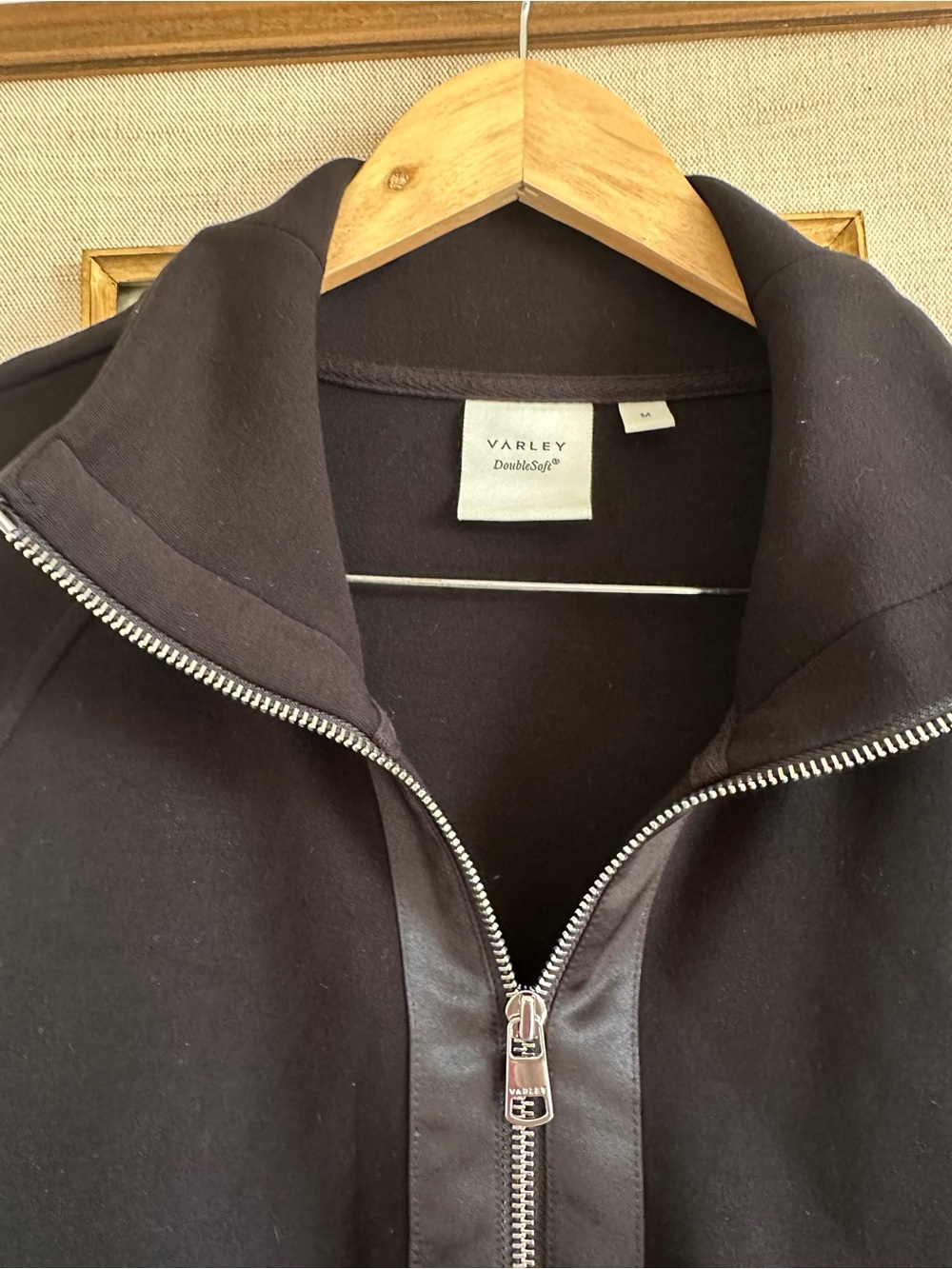 Varley Roxbury Zip Through sz M - Like New! - Picture 6 of 10